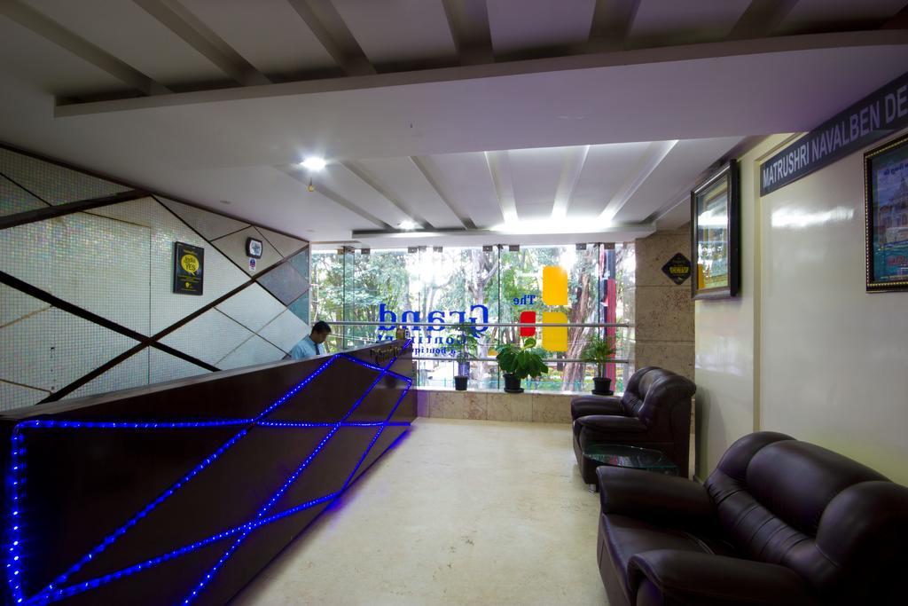 The Grand Continent Hotel Bangalore Exterior photo